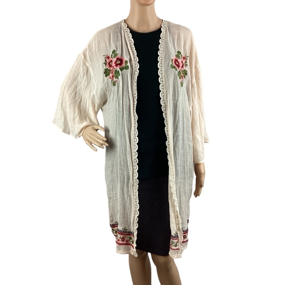 Altar'd State Kimono Cardigan Size M Floral